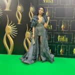 Parvatii Nair Instagram - The look for #iifa day 2 ! Loved this outfit and the entire look ! What are your thoughts !? @styledbychhavi Outfit by @niveditasaboocouture Make up by @makeupbyayeshaf