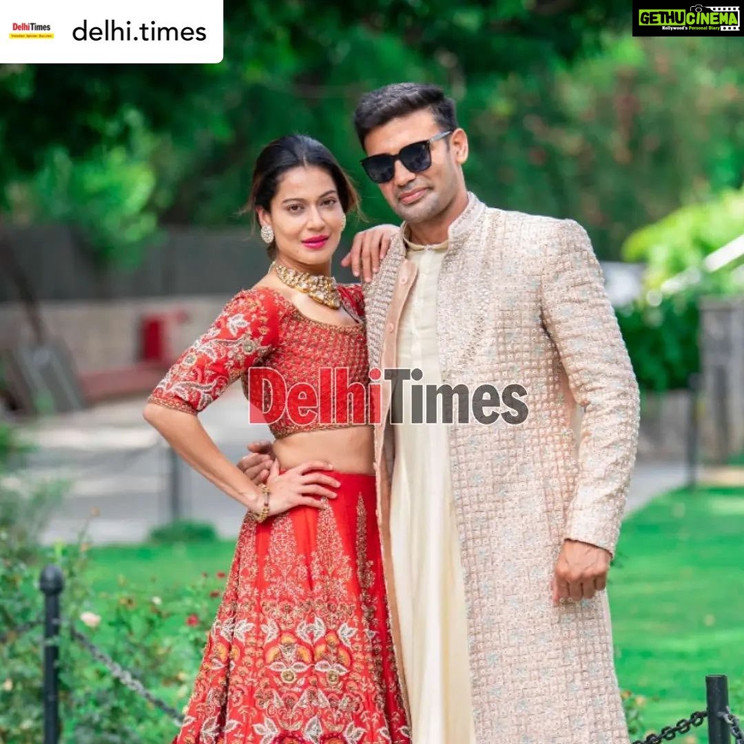 Payal Rohatgi Instagram - Your energy is currency. Spend it well. Invest it wisely❤️ @multanijewellersofficial @makeupbyridhima Posted @withregram • @delhi.times Our parents are old, we have to do things to make them happy: #PayalRohatgi and #SangramSingh talk about their decision to get married, preparations for the #wedding and more. Head to our story to read . . . #wedding2022 #sangramsingh #payal #delhi #lockupp #love #sangramsinghfans #payalrohatgi
