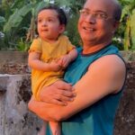 Pearle Maaney Instagram - Happy Father’s Day Daddy ❤️ I see myself in Nila and I can only feel lucky knowing this is how you took care of me as a baby 🥰