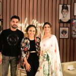 Pearle Maaney Instagram - With These two humble Stars 💫 @tovinothomas & @keerthysureshofficial for Vaashi . #pearlemaaneyshow Decor @dreams_floristsanddecorators Styling & MUA @ashna_aash_ Wearing @vewora_store Click @magicmotionmedia Retouch @rahuloutlawz
