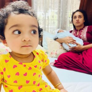 Pearle Maaney Instagram - One of the most beautiful relationships in the world is the bond between sisters and as I hold our little Baby Reign ( Pronounced as Rain ) in my arms… I feel like I’ve become a mother once again… when Rachel was in labour I was running around reliving all that discomfort wondering if my little sister would be able to handle the pain but Rachel was the strongest. Now the day we met Reign… I felt like we already had a strong connection… he definitely is the most precious and Nila just became a Big Sister. She first was a bit confused looking at him but with time she started saying “Vavooo” seeing him… I look at them and I see a wonderful sister brother relationship growing. Ruben mama is very close to Nila and Mema is her second Moma. 
I thank God for blessing Us with this little Angel… we treasure him and we waited so patiently for him to arrive. Filled with Gratitude and Peace. I will always be with them every step of the way… just a call away 🥰
.
Now swipe Right and Guess what Nila is thinking 😀
@rubenbijy @rachel_maaney @nila.pearlish @srinish_aravind
