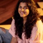 Pooja Devariya Instagram - @poogramster 🌸🎭 . @scoutnguide . #poojadevariya #portrait #office #actor #performancecoach #southbangalore #studio #artspace #photoshoot Scout & Guide Media