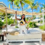 Pooja Jhaveri Instagram - Blue sky, white sand, lots of warmth of the sun…. Soaked it all in…. ! . . Swipe to the last picture to see what a beach does to me 😍 . . Also this place has my heart @nikkibeachmiami The best pizza I have had so far, and the ambience of this place is just amazing !! #issavibe . . #nikkibeach #miami #miamisouthbeach #travel #beachtales #beachlife #sunnyday #trees #bluesky #bestlife #whitesand #miaminightlife #miamibeach #miamipoolparty #miaminikkibeach #nikkibeachmiami #happyme #traveldiaries #travelstories #travelstoke #bestlife #beach #beachesnresorts #beachesinusa #beachlover #travelphotography #instagram #instatravel Nikki Beach Miami