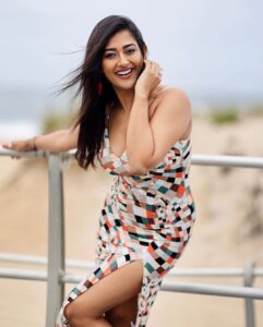 Pooja Jhaveri Instagram - Throwing some colours to a black and white life ! 🖤🤦🏻‍♀️
.
.
This dress from @forever21 is pure loveee ! Comfy and classy… just how I always love my outfits to be !
📸 : @portraitsbyvijey 
.
.
#colours #fashion #fashionista
#instafashion #beachlook #partywear #loungelook #loungeoutfit #classyoutfit #comfortwear #dresses #boholook #newjersey #desistyle #design #ootd #wiwt #photography #photoshoot #newyork #newyorkcity #philly #philadelphia #usa #pennsylvania #beachesofnewjersey
