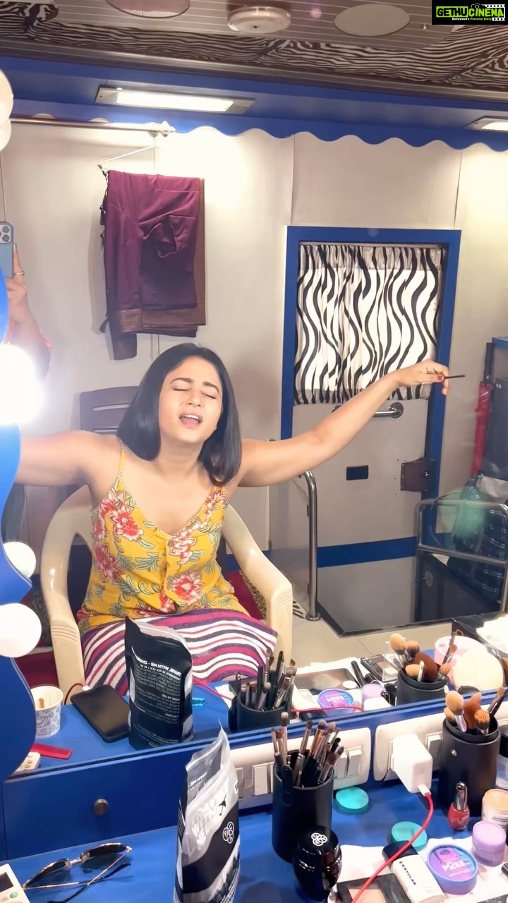 Poonam Bajwa Instagram - Playing 👗 up❤️❤️❤️😘 #vandiaries
