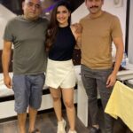 Prachi Deasi Instagram – ‘Thank You’  @thisisvikramkumar & @chayakkineni  for making #Dhootha & working in #Hyderabad such a breeze! 
Not pictured here – me learning my lines in Telugu & gorging on @shoyu.hyd food
