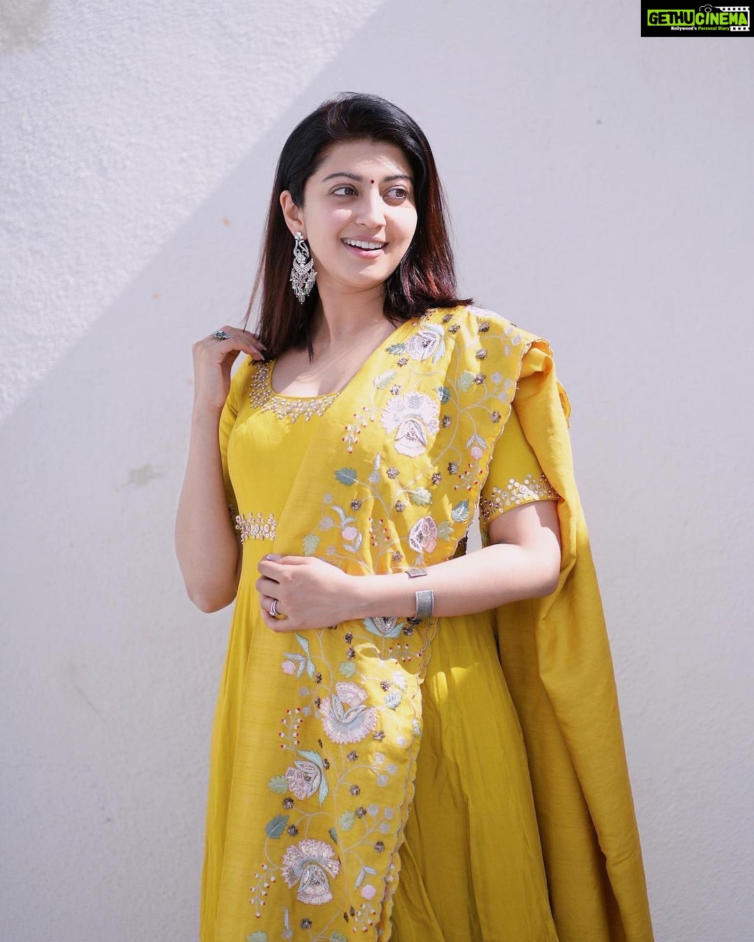 Pranitha Subhash Instagram - Post natal 🌼 Wearing @divyareddyofficial Jewellery by thetiysha Styled by @harmann_kaur_2.0 Assisted by @poojakaranam