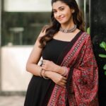 Priya Bhavani Shankar Instagram - 🖤 Outfit @fiorebymalar_ Accessories @rimliboutique PC @pk_views