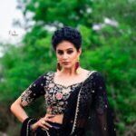 Priyamani Instagram – Always have eyes that see the best ,a heart that forgives the worst ,a mind that forgets the bad and a soul that never loses hope ❤️❤️❤️ 

Outfit : @sushmareddyofficial 
Earrings : @jewelleryhoard 
Styling : @mehekshetty ❤️
📸 : @v_capturesphotography 
MUH : @pradeep_makeup @shobhahawale 
Personal assistant: @ravi_here_ 
#etv #dhee14dancingicon #sorryforthewait