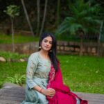 Priyamani Instagram - For #virataparvam promotions 🫡 Outfit : @thekesar_studio Managed by : @viralmantra Styling : @mehekshetty ❤️ 📸: @v_capturesphotography MUH : @pradeep_makeup @ramesh_siddhu Personal assistant : @prasad_idiot #virataparvam #redsalute