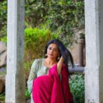 Priyamani Instagram - For #virataparvam promotions 🫡 Outfit : @thekesar_studio Managed by : @viralmantra Styling : @mehekshetty ❤️ 📸: @v_capturesphotography MUH : @pradeep_makeup @ramesh_siddhu Personal assistant : @prasad_idiot #virataparvam #redsalute