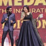 Priyanka Deshpande Instagram - Third time in a row!🧿 This time with 25k amazing makkal🤍🤍🤪 and my tambu @dheena_offl 🤍#behindwoodsgoldmedals2022 Love love love! Thank you @behindwoodsofficial 🤍🧿