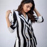 Priyanka Mohan Instagram - 🖤🤍✨ Styling @pallavi_85 @openhousestudio.in Outfit @cilvrstudio 📸 @kiransaphotography M&H @kalwon_beauty @puii_c_ammy