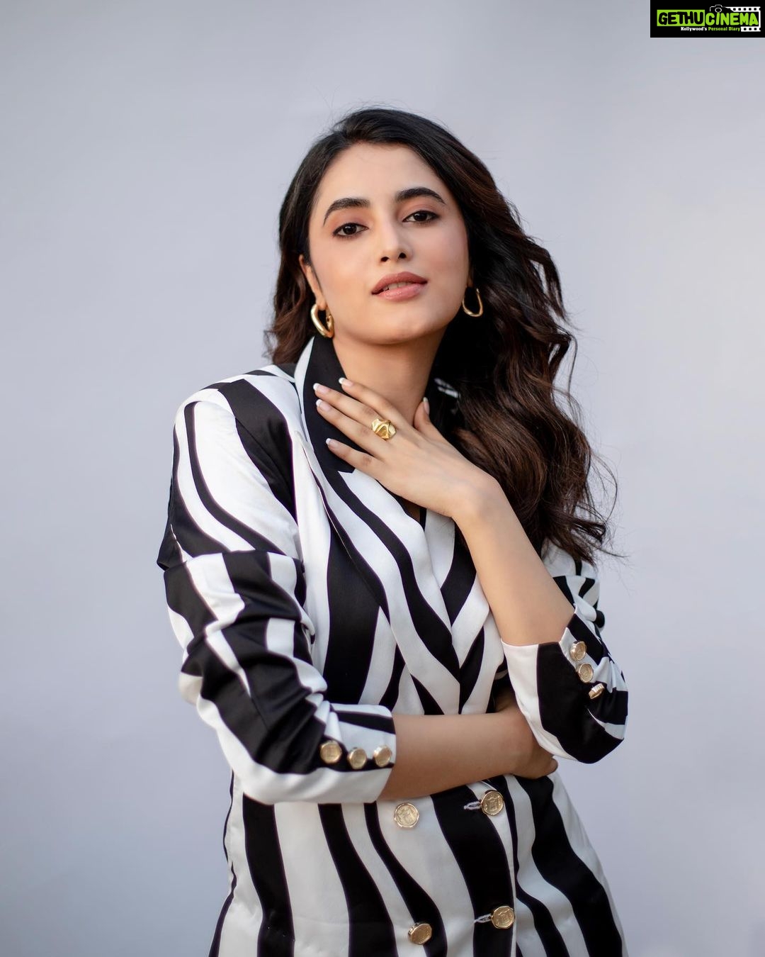 Priyanka Mohan - 857.2K Likes - Most Liked Instagram Photos