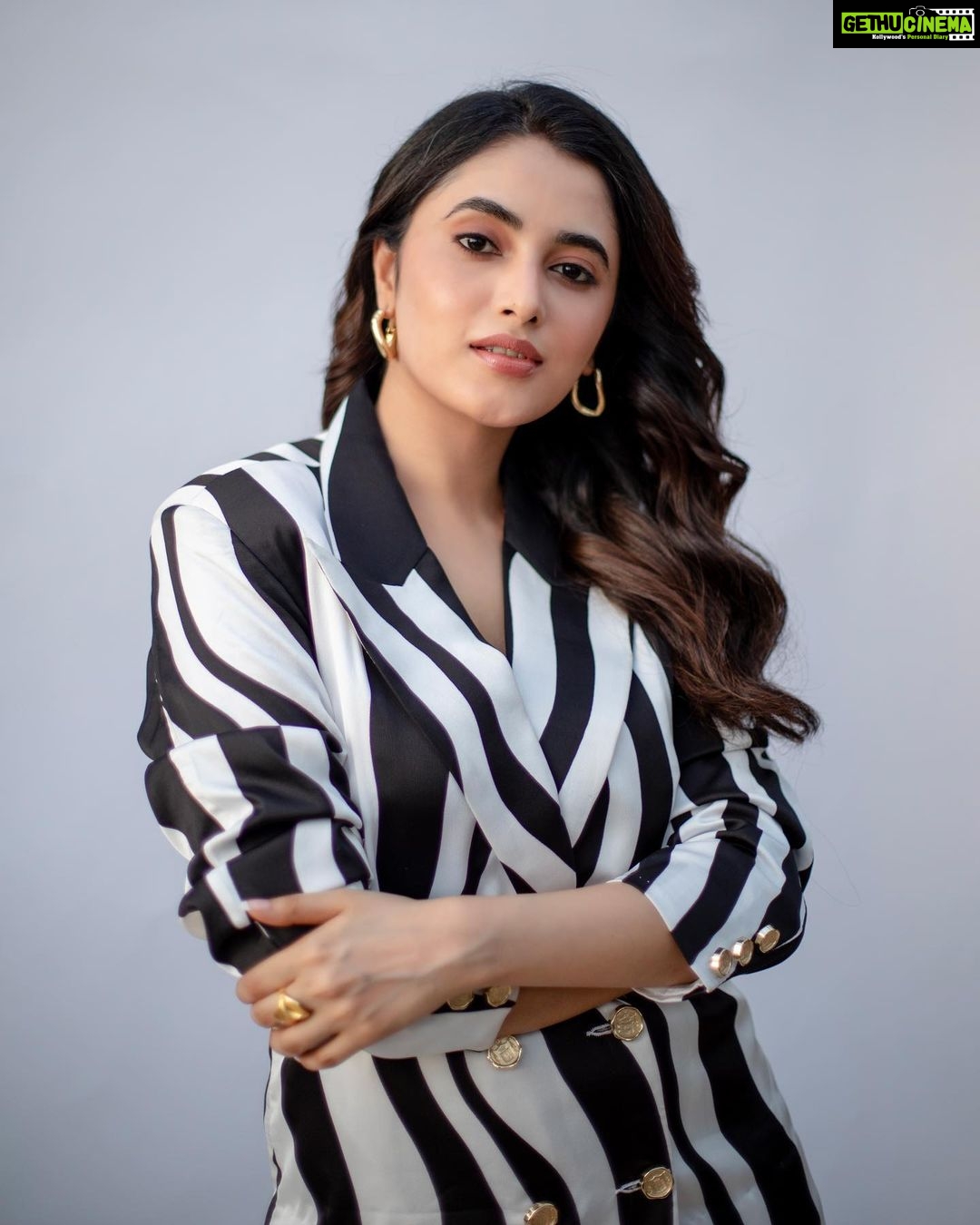 Priyanka Mohan - 857.2K Likes - Most Liked Instagram Photos