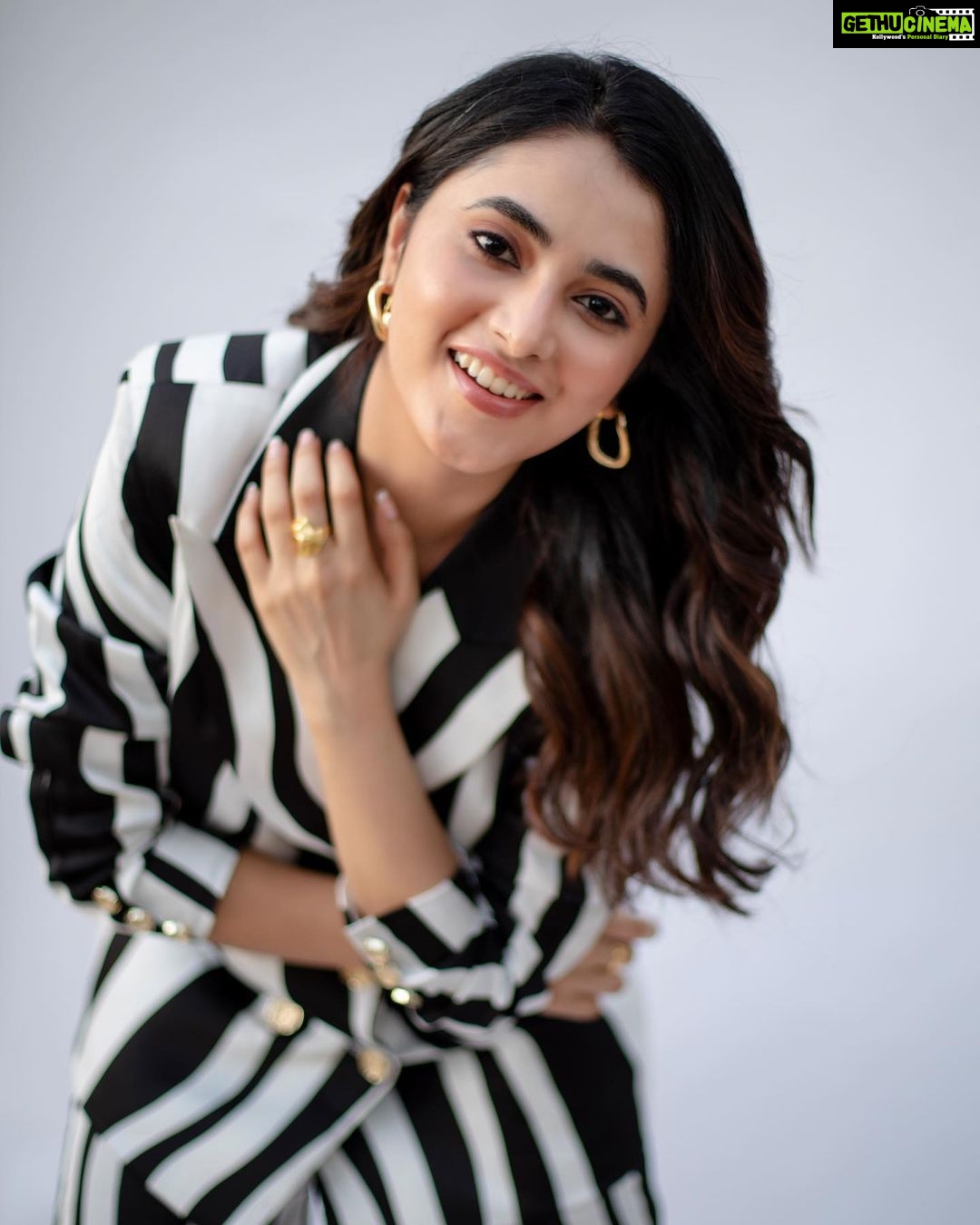 Priyanka Mohan - 857.2K Likes - Most Liked Instagram Photos