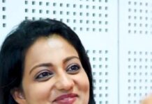 Priyanka Nair Instagram - കാലം കാത്തു വച്ച സന്തോഷം #redfmmalayalam #priyankanair #priyanka #meltingpoint #chatshow #interview #rjvivekredfm #malayalam #actress #southindiancinema #movies #latestepisodes #latestvideo