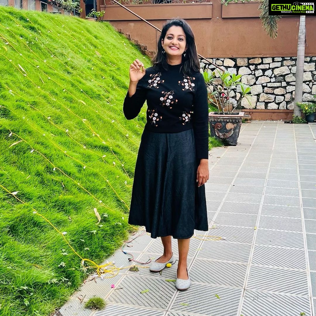 Priyanka Nair Instagram - In black 🖤 #black#priyankanair#instaday#instapic#instagram