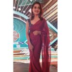 Priyanka Nair Instagram - Sarees truly are dresses with a soul!! 📸 @pinkyvisal #saree#elegence#sareelove#fashion#priyankanair#actress