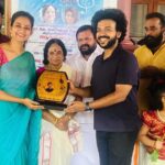 Priyanka Nair Instagram - Kudos to your musical legacy Omanakutty teacher and your family.Houmbled and hounered to be with you on this ‘World Music Day’ 2022. Remembering those days when I was the state president of ‘Desheeya Balatharangam’ during my school and college days. I extending my gratitude to Sharath uncle for inviting me once again to the Balatharangam family 😍 #omanakuttyteacher @harisankar_ks #worldmusicday