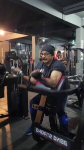 R. Sarathkumar Instagram - Monday morning pump of energy to sustain for the entire week #stayhealthy #staystrong  #haveagreatweek