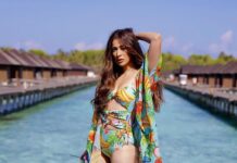 Raai Laxmi Instagram - Self made ❤️ 🧜🏻‍♀️🏝🌊☀️🏖