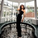 Raashi Khanna Instagram - Glam 🆙 #promotions 🖤 F House Hyderabad