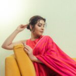 Raashi Khanna Instagram – श्रृंगार रस 💛