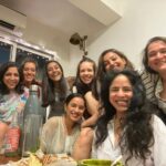 Radhika Apte Instagram - ♥️#golden Friends
