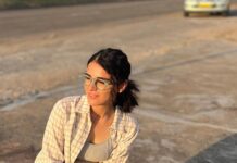 Radhika Madan Instagram - Color me gold 💫