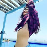 Ragini Dwivedi Instagram – MONDAYSS blues or bliss ??? 😏
PS : the photographer was very happy shooting it right S 😀🤪😜

#mondaymotivation #mondaymood #pose #positivenewsdaily #positivevibes #actress #instagram #influencer #smile #loveislove #viral #viralpost #trendingnow #trending #raginidwivedi #fitnessmotivation #fitnessmodel Some Where In India