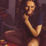Ragini Dwivedi Instagram – The 8 pm sun 🌞 😉
(The magic movies create )
PS : this shot taken in the evening with light to create sunshine #EMAIL tamil movie stay tuned 

#raginidwivedi #tamilcinema #tamil #workmode #actor #smile😊 #instagram #potd #positivevibes #love #shinebright #keepsmiling #trending #viral #instagood #instamood #thursday Bangalore, India