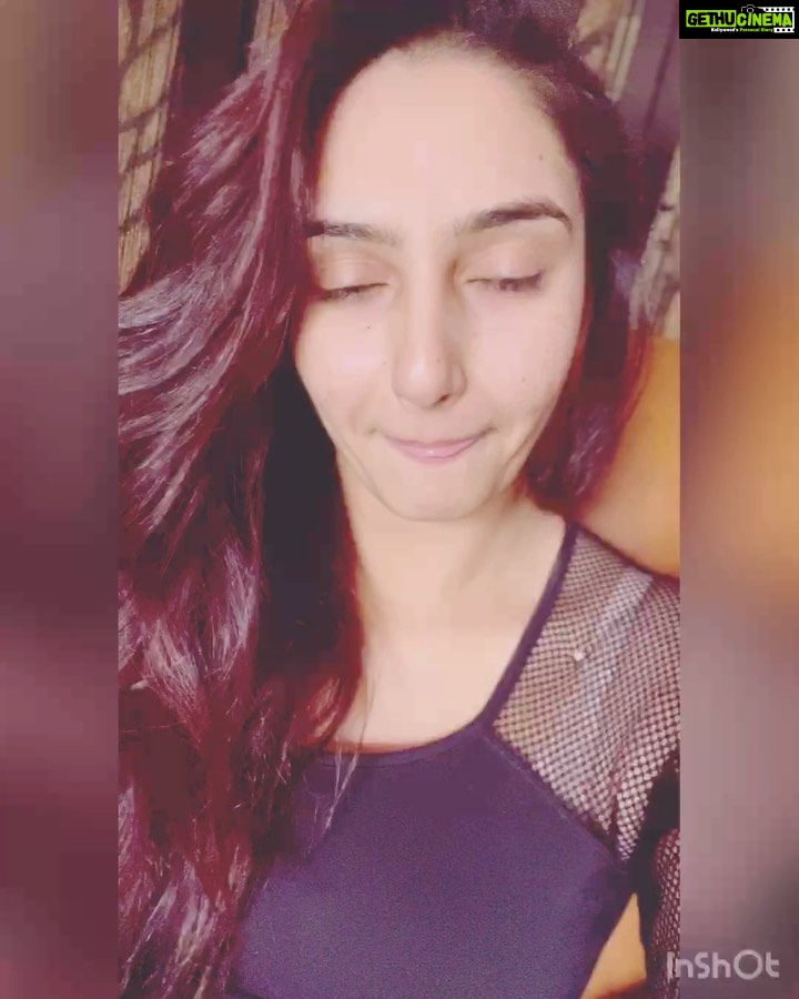 Ragini Dwivedi Instagram - RDKITCHEN : SABUDANA KHICHRI I tried a different way of making this dish Simple yet amazing flavour humble food so check it out and try it ❣️ Sabudana 500grms Boiled potatoes 5nos in small pieces Onion 3 regular small dices Tomato 2 regular small dices Green chill as many as u like Peanut about 200 grms half grated half full nuts Salt and pepper to taste Water 1 cup #rdkitchen #raginidwivedi #foodie #homemade #homecooking #cooking #lovefood #foodstagram #tiktok #trending #viralpost #viral #instagood #instagram #instamood #instalike #foodblog #lovetocook Bangalore, India