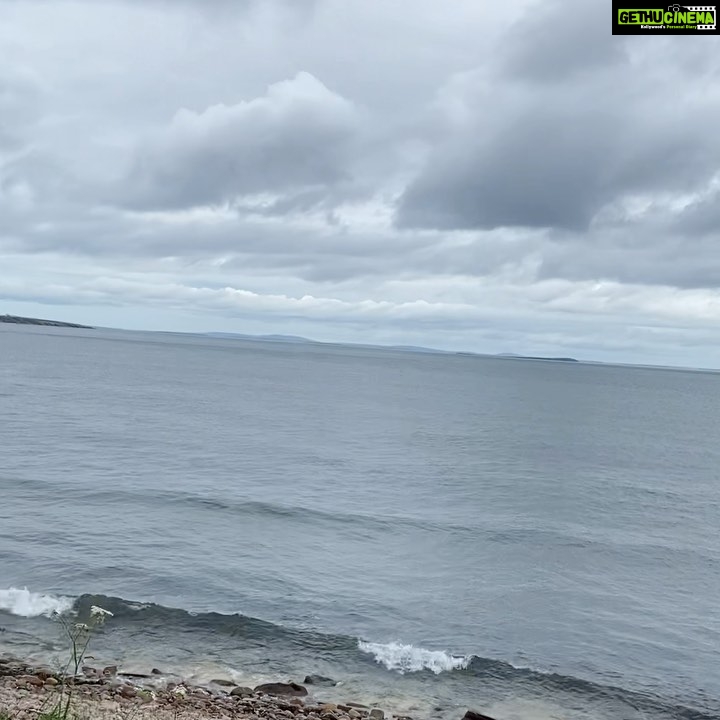 Rahul Bose Instagram - Easily one of the most beautiful runs I have ever experienced. The little red patch in the background is where I’m staying. John o’Groats, I will return. #Scotland
