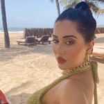 Raiza Wilson Instagram - 🏝