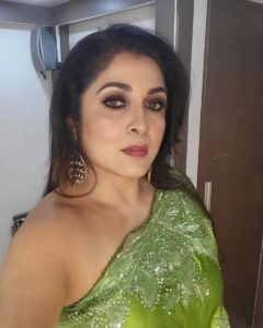Ramya Krishnan Instagram - Green vibes only...feeling grand in green 🥰🥰