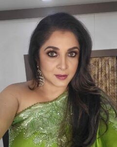 Ramya Krishnan Instagram - Green vibes only...feeling grand in green 🥰🥰