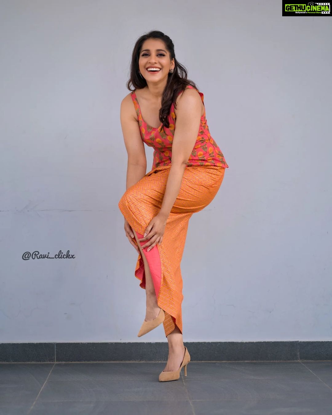 Actress Rashmi Gautam HD Photos and Wallpapers June 2022 - Gethu Cinema