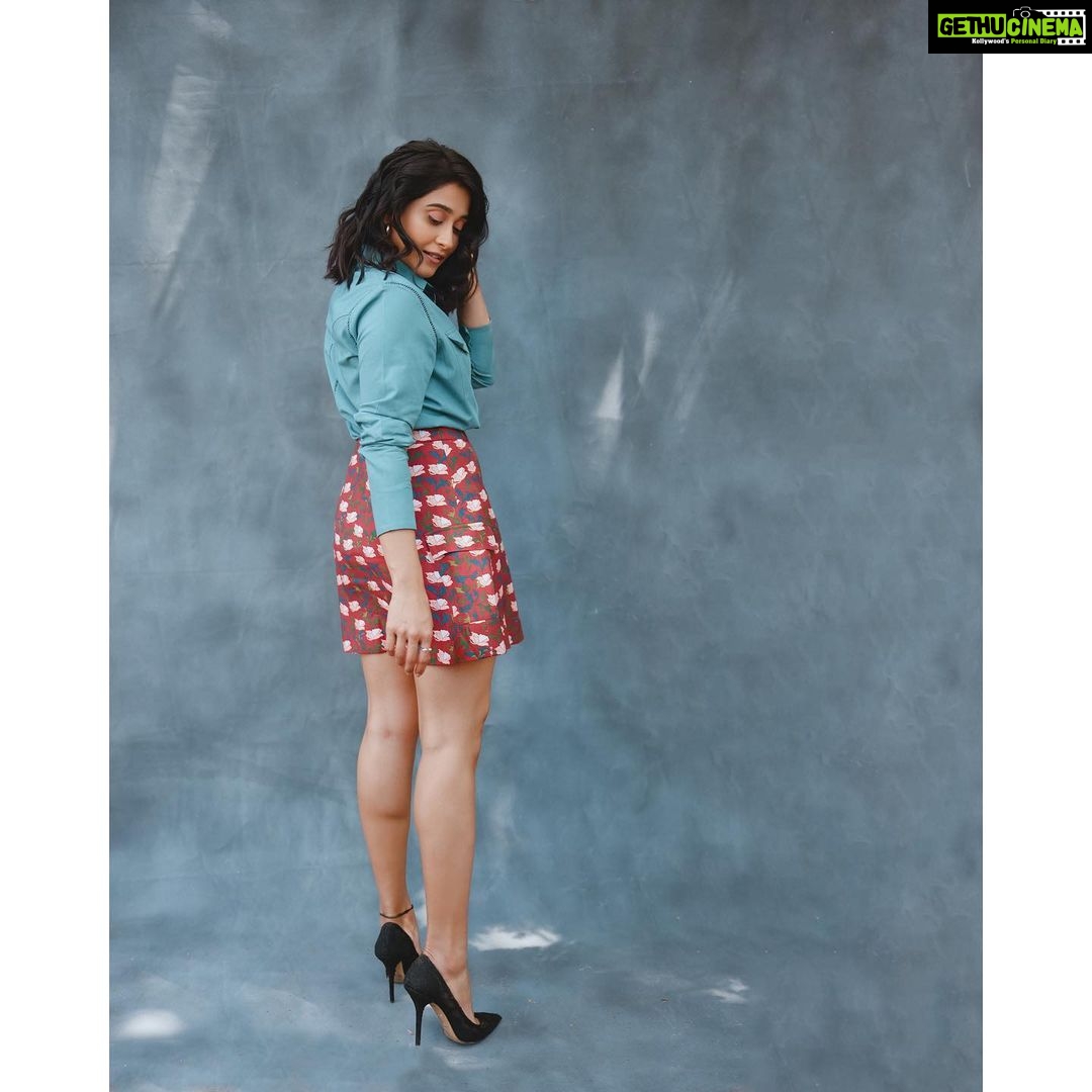 Regina Cassandra Instagram - @subcultureunofficial @hairbydrishya @jenimakeupartist07 @anupamasindhia @livingin24fps @stylebynavyaanddivya
