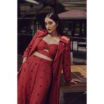 Regina Cassandra Instagram – @aaprolabel
@arifminhaz
@picturepatch__photography
@jenimakeupartist07 @hairbydrishya 
@stylebynavyaanddivya