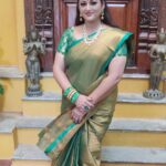 Rekha Krishnappa Instagram – Gold is elegant, gold goes with any colour, gold is precious, 
Thanks for this beautiful and elegant gold saree from @saishrithestyleinyou 
Browse into the page for more beautiful designs and colourful sarees. ❤️

#sareecollections #sareedraping #sareestyle #sareelove #sareeindia #sareeonlineshopping #sareefashion #sareeaddict #sareelover Chennai, India