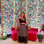 Richa Panai Instagram - 🖤💙🧡 #mehndinight #friendswedding #sangeetoutfit #indianweddings #socolorful Lonavala