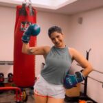 Ritika Singh Instagram – DEI 🥊😎
#fitwithrit