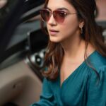 Ritu Varma Instagram - Come along for a ride with me and my chic @vogueeyewear #letsvogue #collaboration