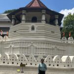 Riythvika Instagram - Srilanka ❤ #beautifulplaces #naturelover #kandysrilanka Sri Maha Bodhi Maha Viharaya