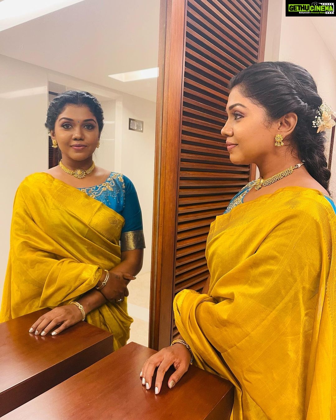 Riythvika Instagram - #mirror Costume @jyotishdhiwakar.vastramvesture makeup & hair @vaishuzmakeover