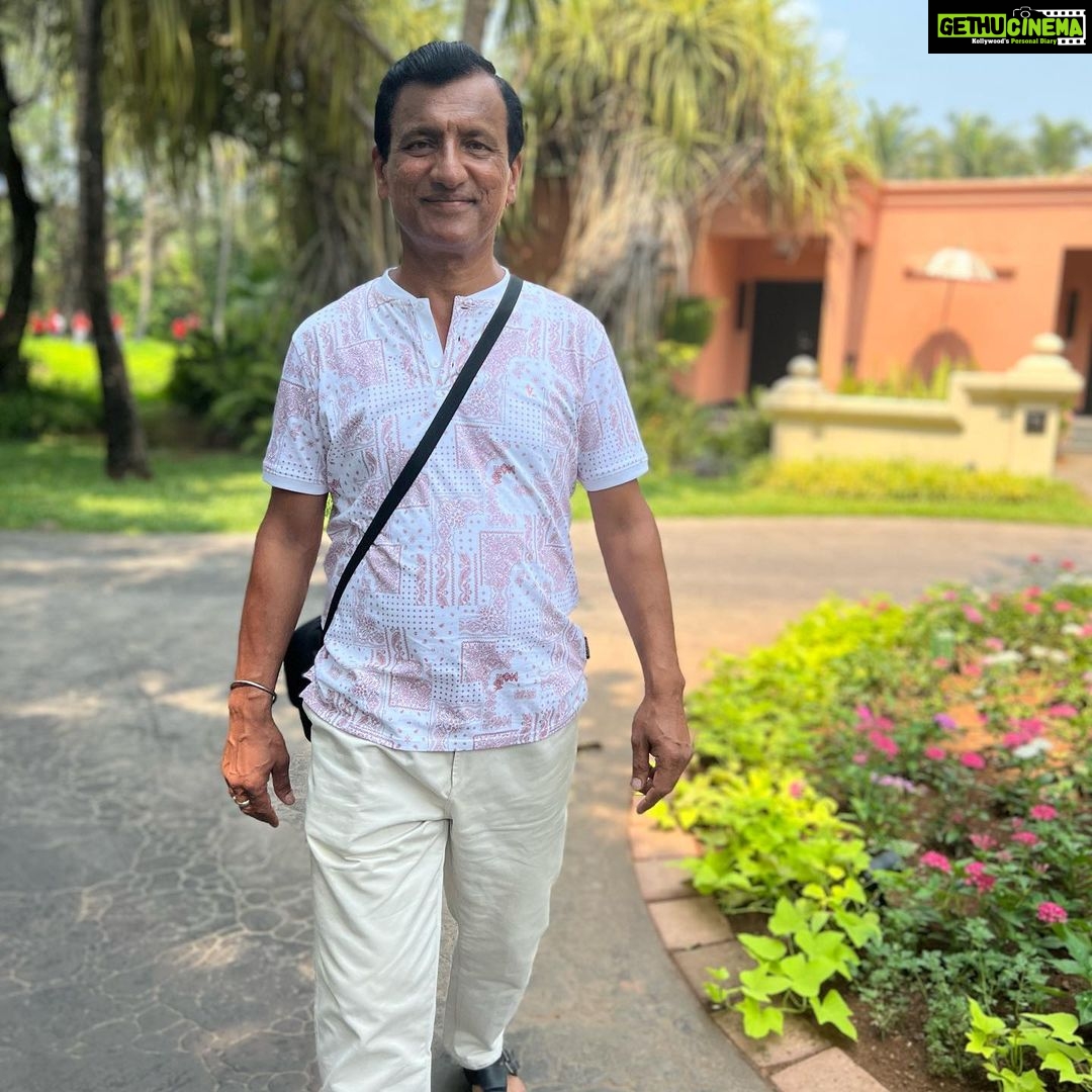 Rubina Dilaik Instagram - Happy Father’s Day dear Dad ❤️…. Thank you for everything….. especially for raising us as sons …. @jyotikadilaik @rohinidilaik