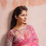 Ruhani Sharma Instagram - TO BE SOFT IS TO BE POWERFUL 🌷🌷 . . . . . 📸 @shaktismaran Makeup @makeuphairbyrahul Hair @saikrishnabandari Styled by @thejaswi_kotha Saree @issadesignerstudio