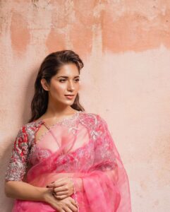 Ruhani Sharma Instagram - TO BE SOFT IS TO BE POWERFUL 🌷🌷 . . . . . 📸 @shaktismaran Makeup @makeuphairbyrahul Hair @saikrishnabandari Styled by @thejaswi_kotha Saree @issadesignerstudio