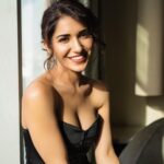 Ruhani Sharma Instagram - 🌞 . . . . 📸 @the_pixel_farmer MUA @makeuphairbyrahul Stylist @reshma_stylist